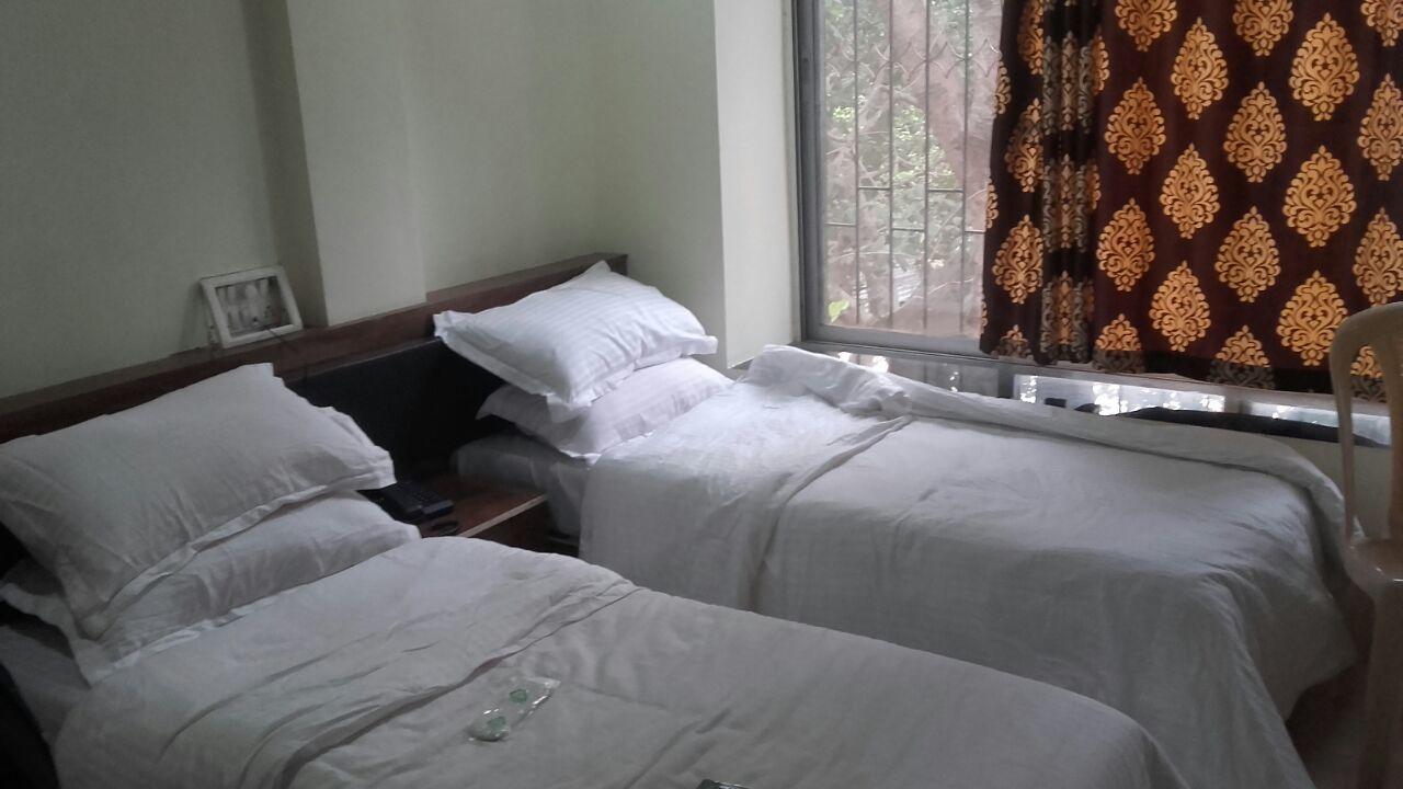 Akshara Residency Hotel Mumbai Bagian luar foto